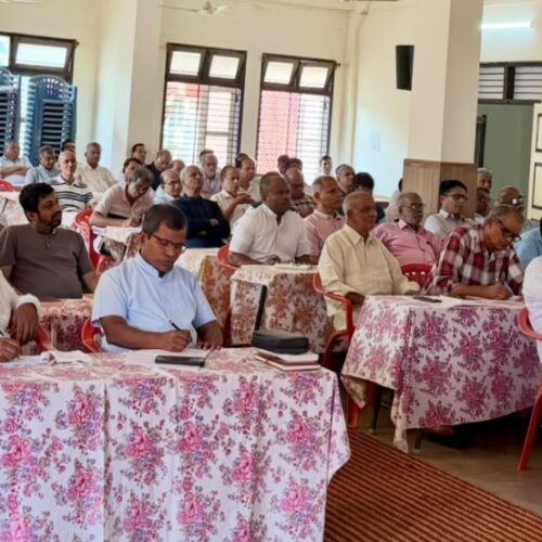 Ongoing Formation for Priests Begins with Seminar on Liturgical Singing and Sacred Music