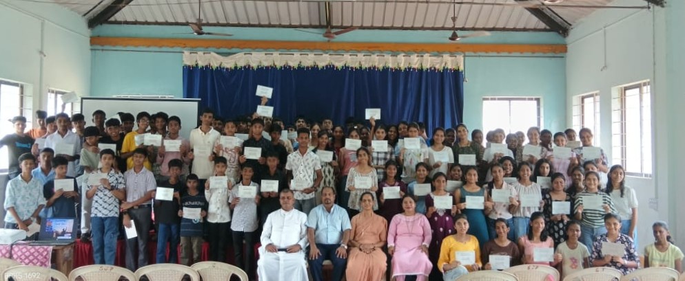 Pratibha Career Guidance Program “Know Myself” held at Karwar